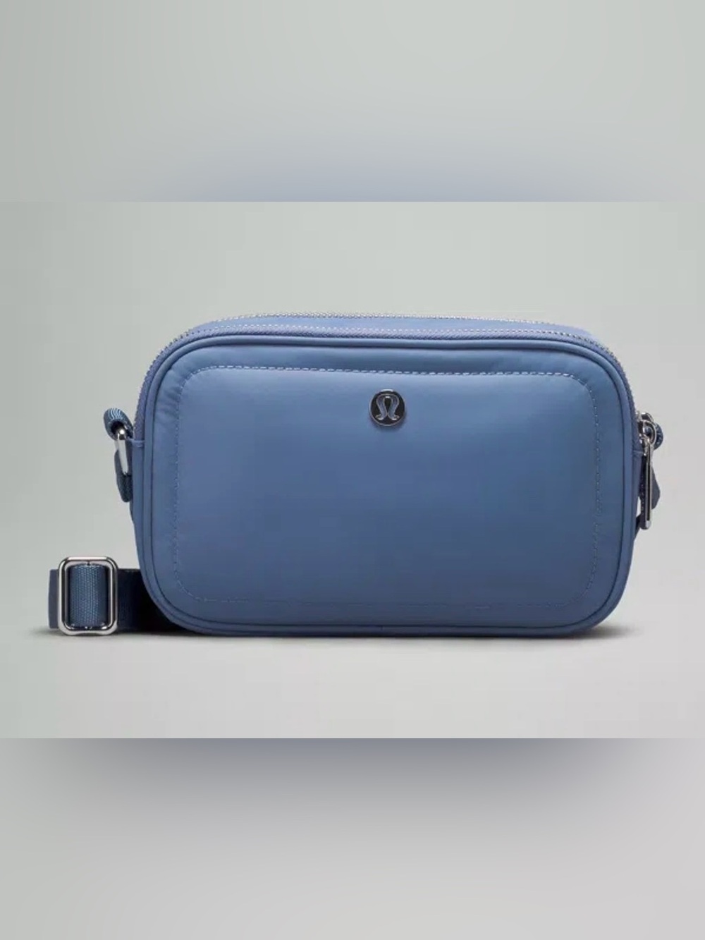 Lululemon Crossbody Camera Bag 2L Oasis Blue